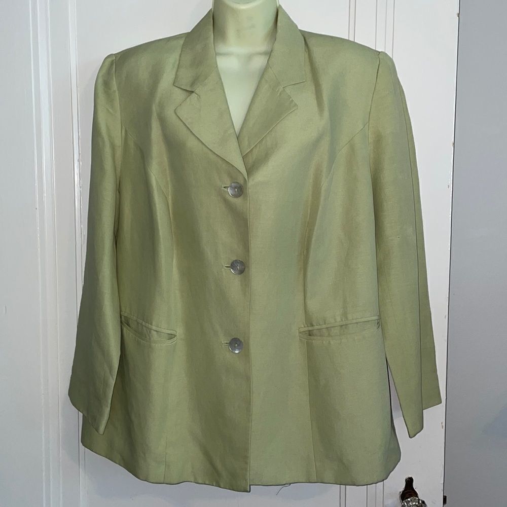 Casual Corner Woman light green blazer/jacket